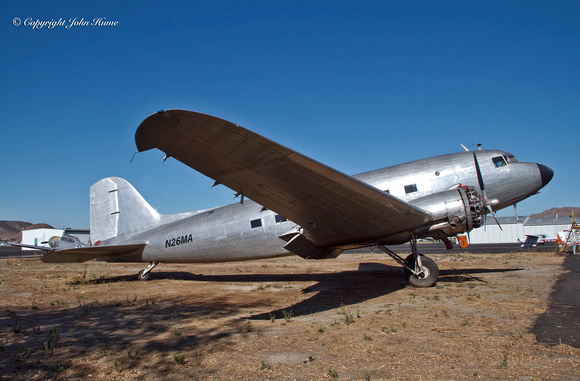 Douglas DC-3 [N26MA]
