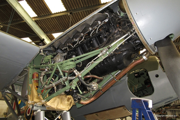 De Havilland Mosquito FB.6 Engine [TA122]