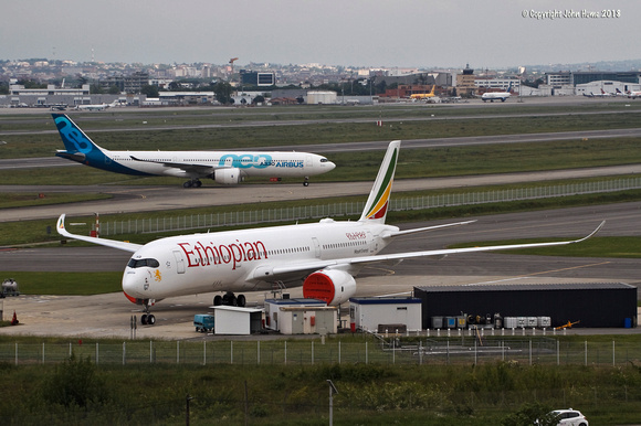 A350 Airbus [F-WZGY \ ET-AVD] & A330 Neo [F-WTTN]