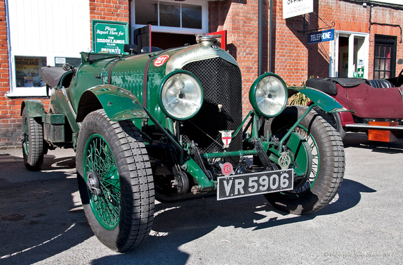 Bentley 4.5 Litre - 1930 [VR 5906]