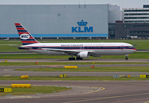 Boeing 767 [PH-MCL]