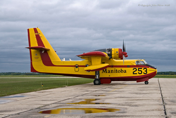 Canadair CL-215 [C-GBOW]