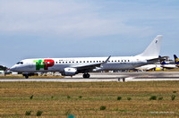 Embraer EMB 190 [CS-TAX]