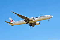 Boeing 777 [JA733J]