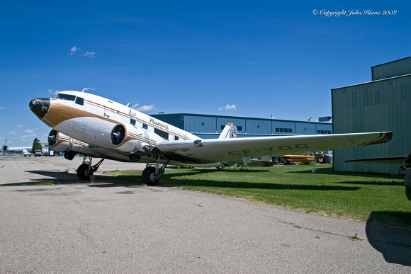 Douglas DC-3 [CF-YQG]
